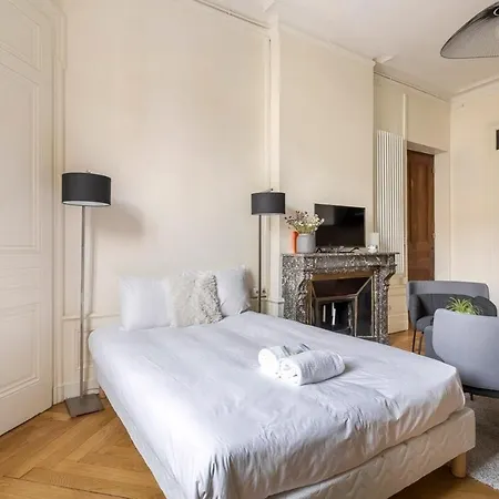 Appartement Studio Jarente - Lumineux - Quartier Ainay *